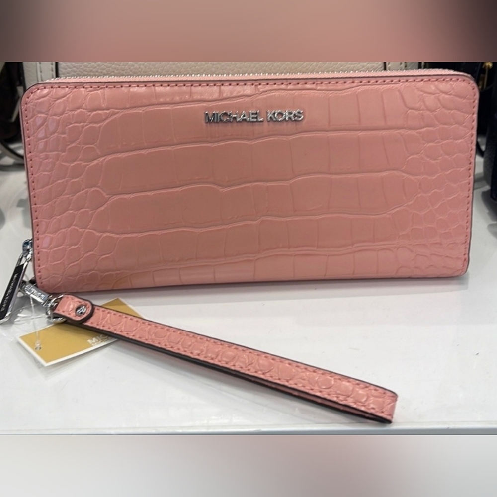 NWT Michael Kors Large Jet Set Continental Wallet